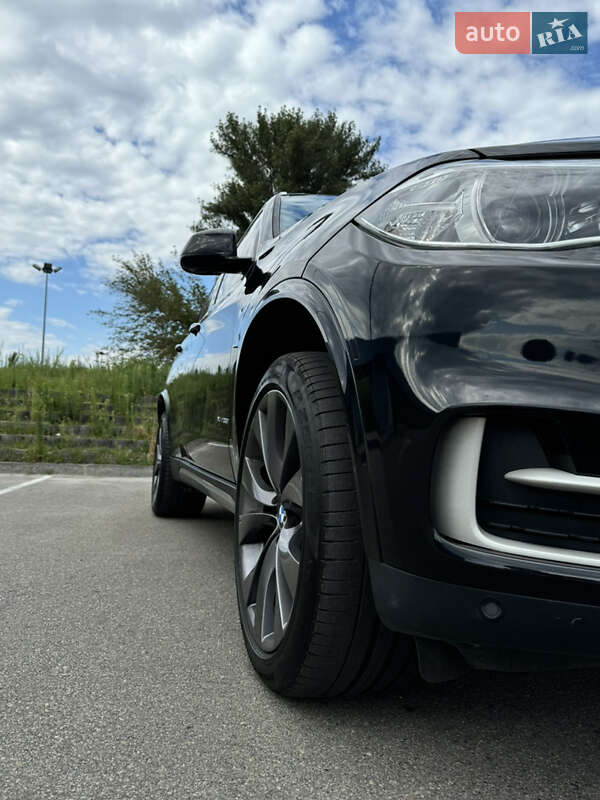 Внедорожник / Кроссовер BMW X5 2016 в Киеве