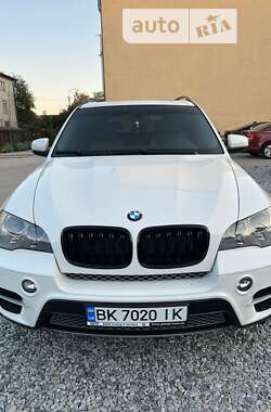 Внедорожник / Кроссовер BMW X5 2011 в Ровно