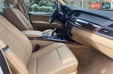 Внедорожник / Кроссовер BMW X5 2010 в 