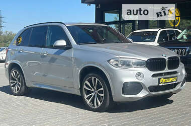 Позашляховик / Кросовер BMW X5 2016 в Чернівцях