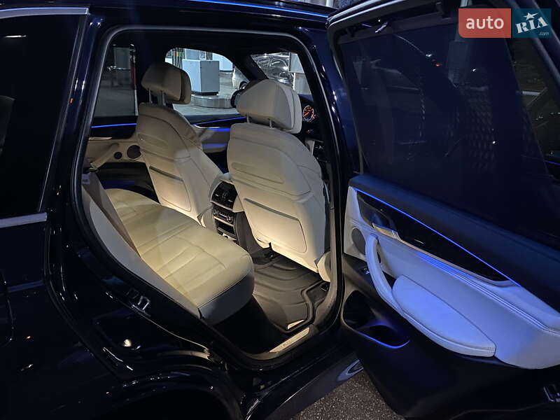 Внедорожник / Кроссовер BMW X5 2016 в Покрове