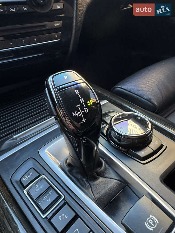 Внедорожник / Кроссовер BMW X5 2015 в Черновцах