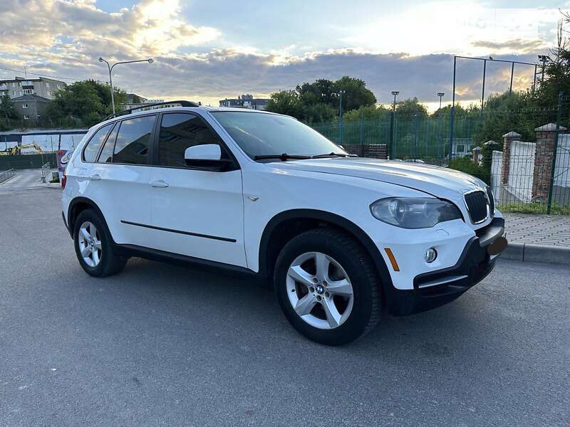 Позашляховик / Кросовер BMW X5 2007 в Луцьку