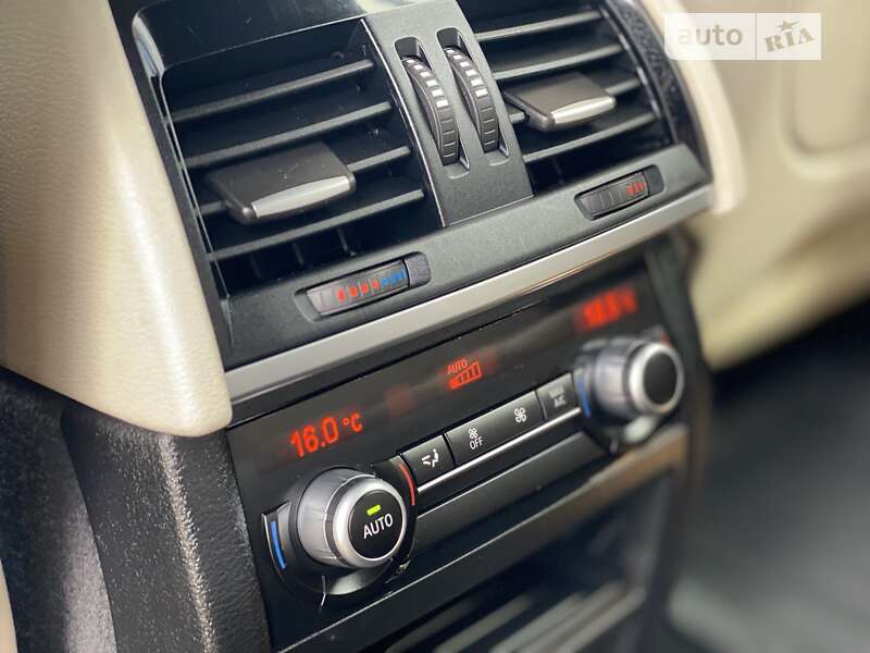 Позашляховик / Кросовер BMW X5 2017 в Луцьку