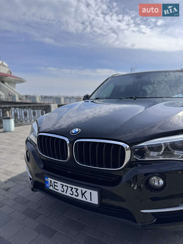 Внедорожник / Кроссовер BMW X5 2015 в Днепре