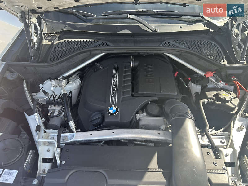 Внедорожник / Кроссовер BMW X5 2014 в Одессе