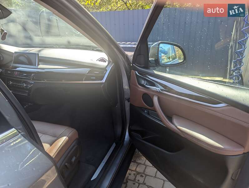 Позашляховик / Кросовер BMW X5 2015 в Івано-Франківську