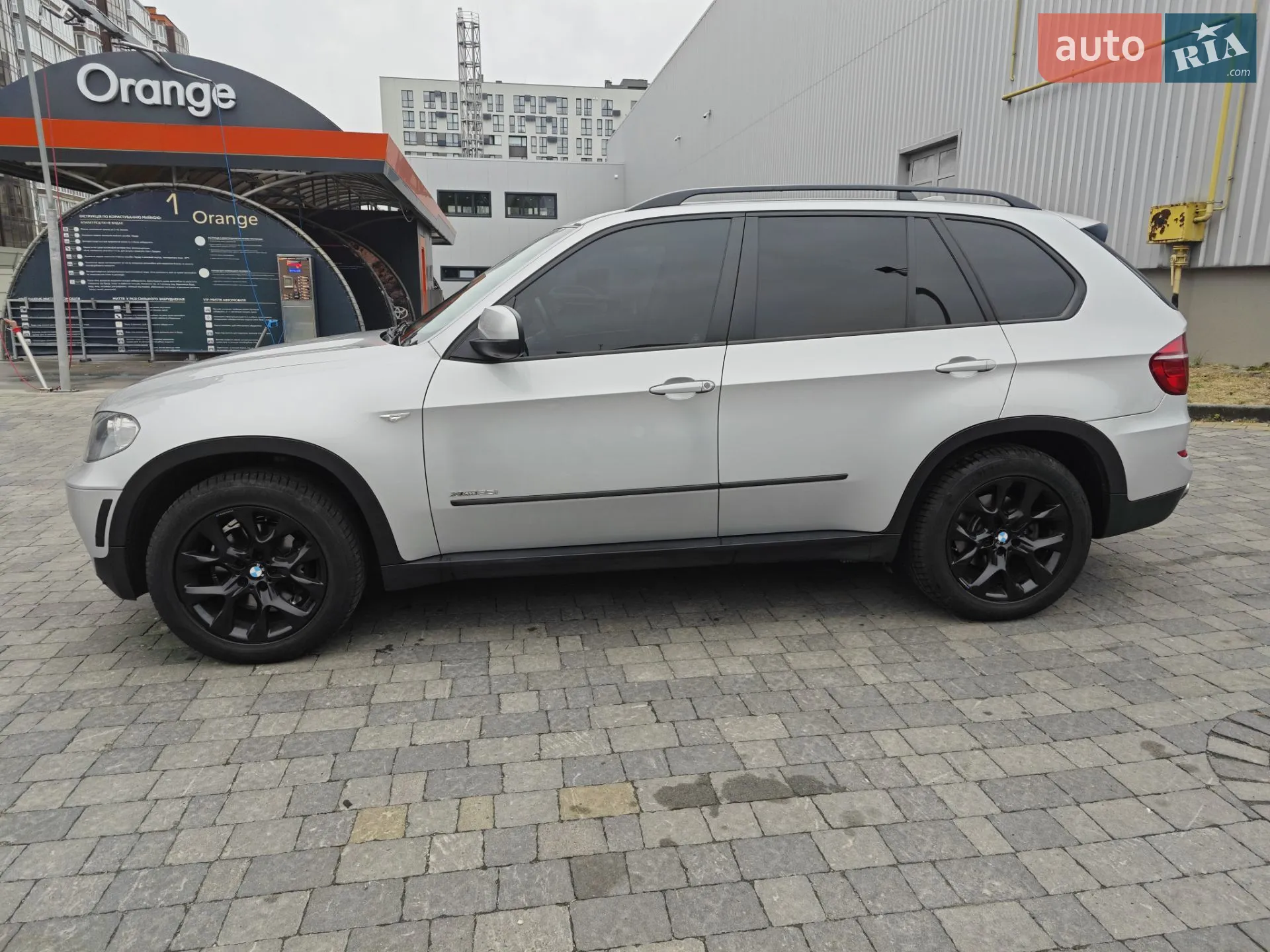 2010 BMW X5 - мініатюра 10
