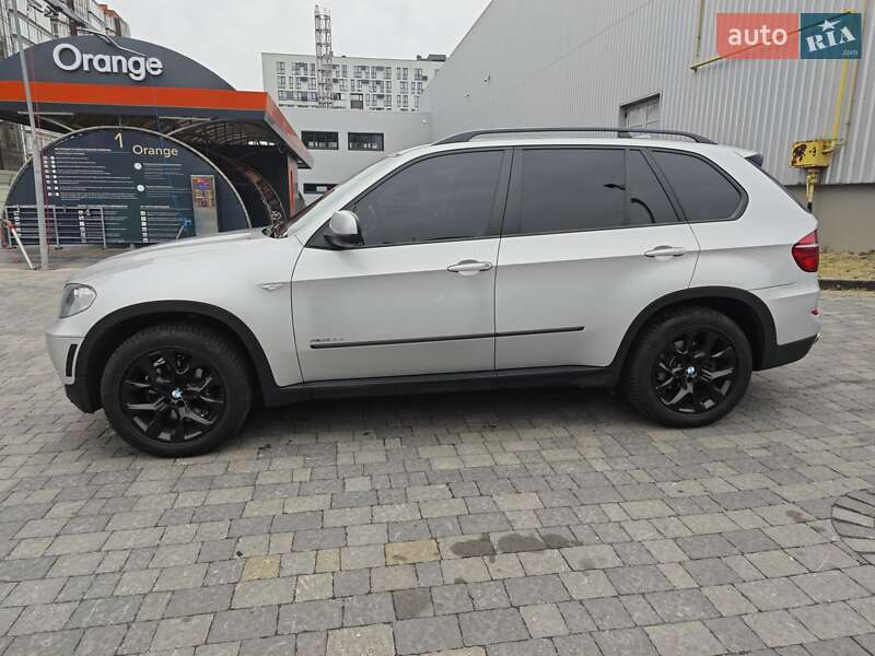 Позашляховик / Кросовер BMW X5 2010 в Львові