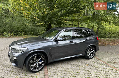 Позашляховик / Кросовер BMW X5 2019 в 