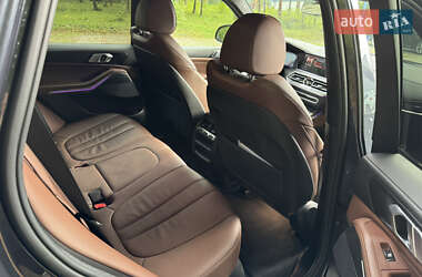 Позашляховик / Кросовер BMW X5 2019 в 
