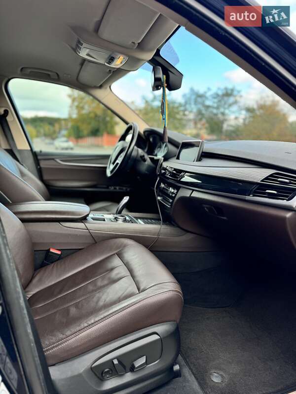 Позашляховик / Кросовер BMW X5 2015 в Львові