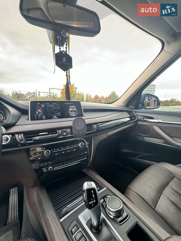 Позашляховик / Кросовер BMW X5 2015 в Львові
