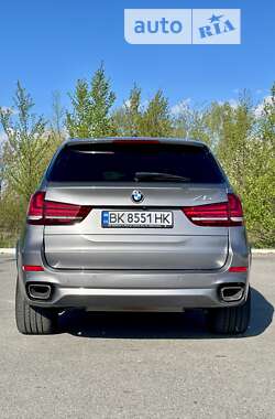 Внедорожник / Кроссовер BMW X5 2014 в Звягеле