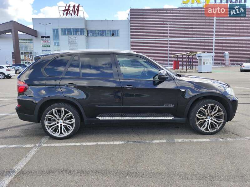 Внедорожник / Кроссовер BMW X5 2011 в Киеве