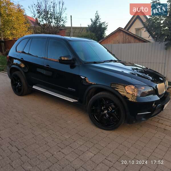 Внедорожник / Кроссовер BMW X5 2013 в Ужгороде