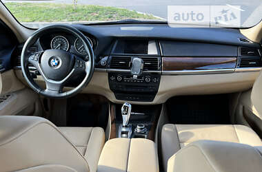 Внедорожник / Кроссовер BMW X5 2013 в Киеве