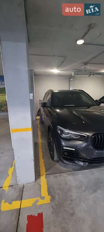 Внедорожник / Кроссовер BMW X5 2020 в Запорожье