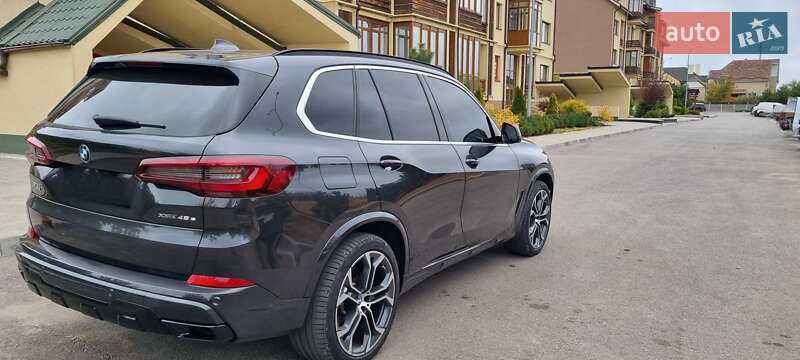 Внедорожник / Кроссовер BMW X5 2020 в Запорожье