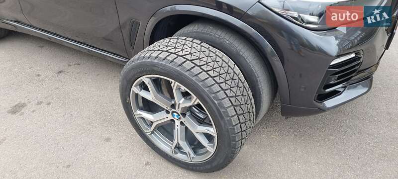 Внедорожник / Кроссовер BMW X5 2020 в Запорожье
