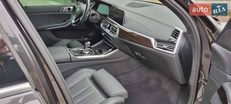 Внедорожник / Кроссовер BMW X5 2020 в Запорожье