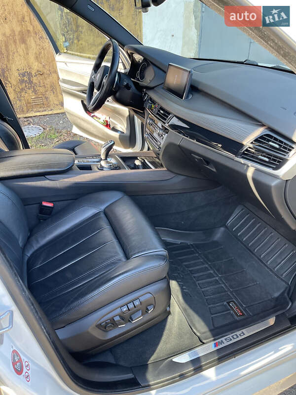 Внедорожник / Кроссовер BMW X5 2015 в Черновцах