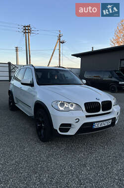 Внедорожник / Кроссовер BMW X5 2011 в Сторожинце