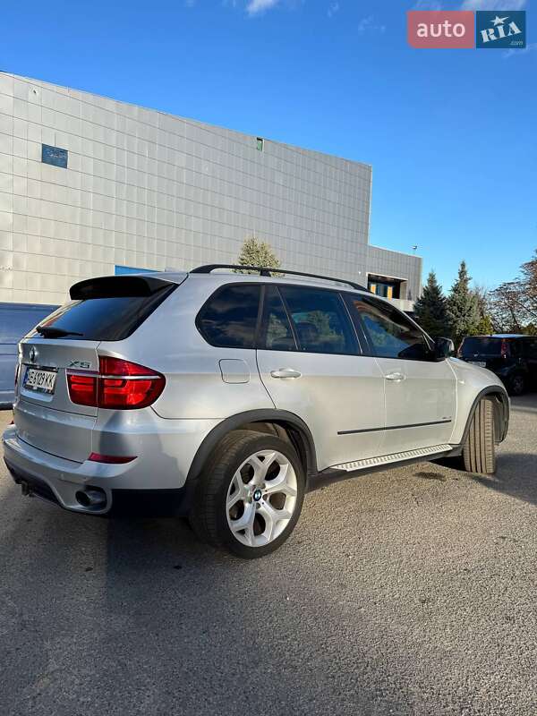 Внедорожник / Кроссовер BMW X5 2010 в Днепре фото 3 Внедорожник / Кроссовер BMW X5 2010 в Днепре