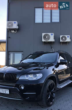 Внедорожник / Кроссовер BMW X5 2010 в Черновцах