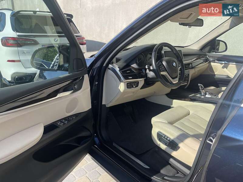 Позашляховик / Кросовер BMW X5 2016 в Львові