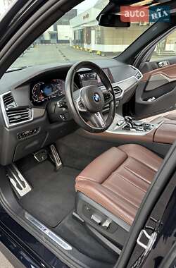 Внедорожник / Кроссовер BMW X5 2019 в 