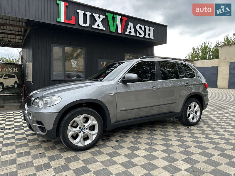Позашляховик / Кросовер BMW X5 2011 в Ананьїві