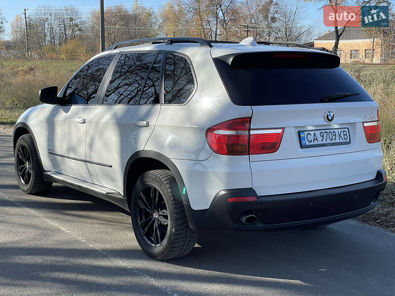 Внедорожник / Кроссовер BMW X5 2009 в Бершади