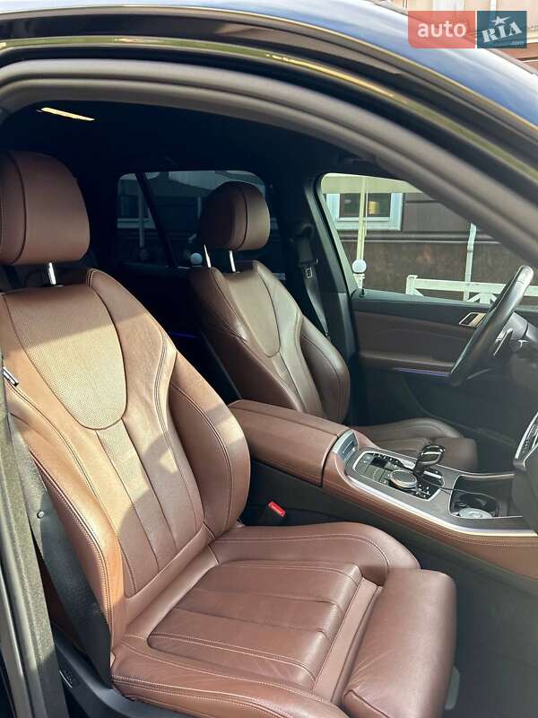 Внедорожник / Кроссовер BMW X5 2020 в Хмельницком