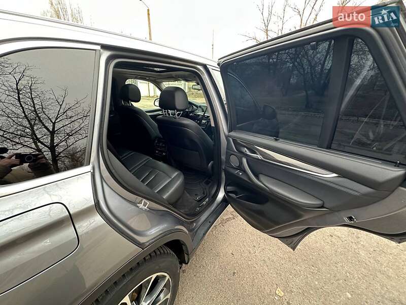 Внедорожник / Кроссовер BMW X5 2016 в Павлограде