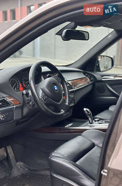 Позашляховик / Кросовер BMW X5 2012 в Костопілі