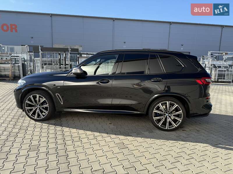 Внедорожник / Кроссовер BMW X5 2020 в Хмельницком