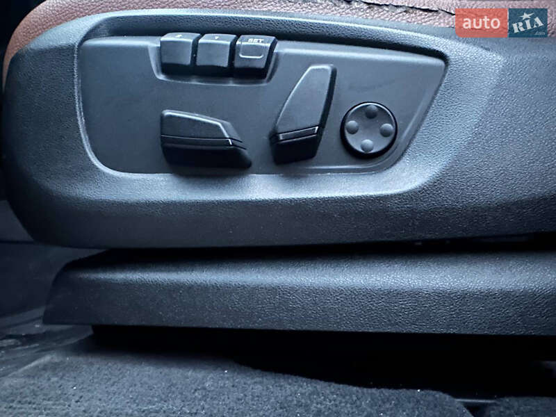 Позашляховик / Кросовер BMW X5 2015 в Львові