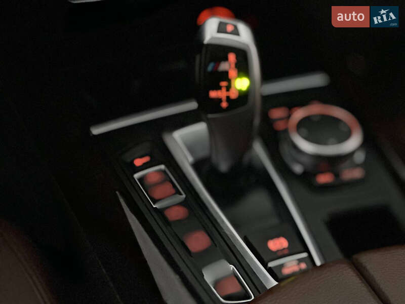 Позашляховик / Кросовер BMW X5 2015 в Львові