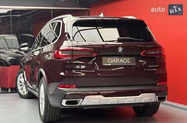 Внедорожник / Кроссовер BMW X5 2019 в 