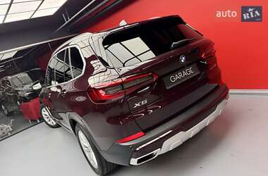 Внедорожник / Кроссовер BMW X5 2019 в 