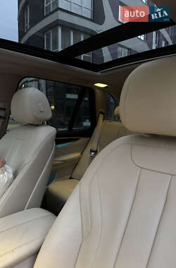 Позашляховик / Кросовер BMW X5 2015 в 