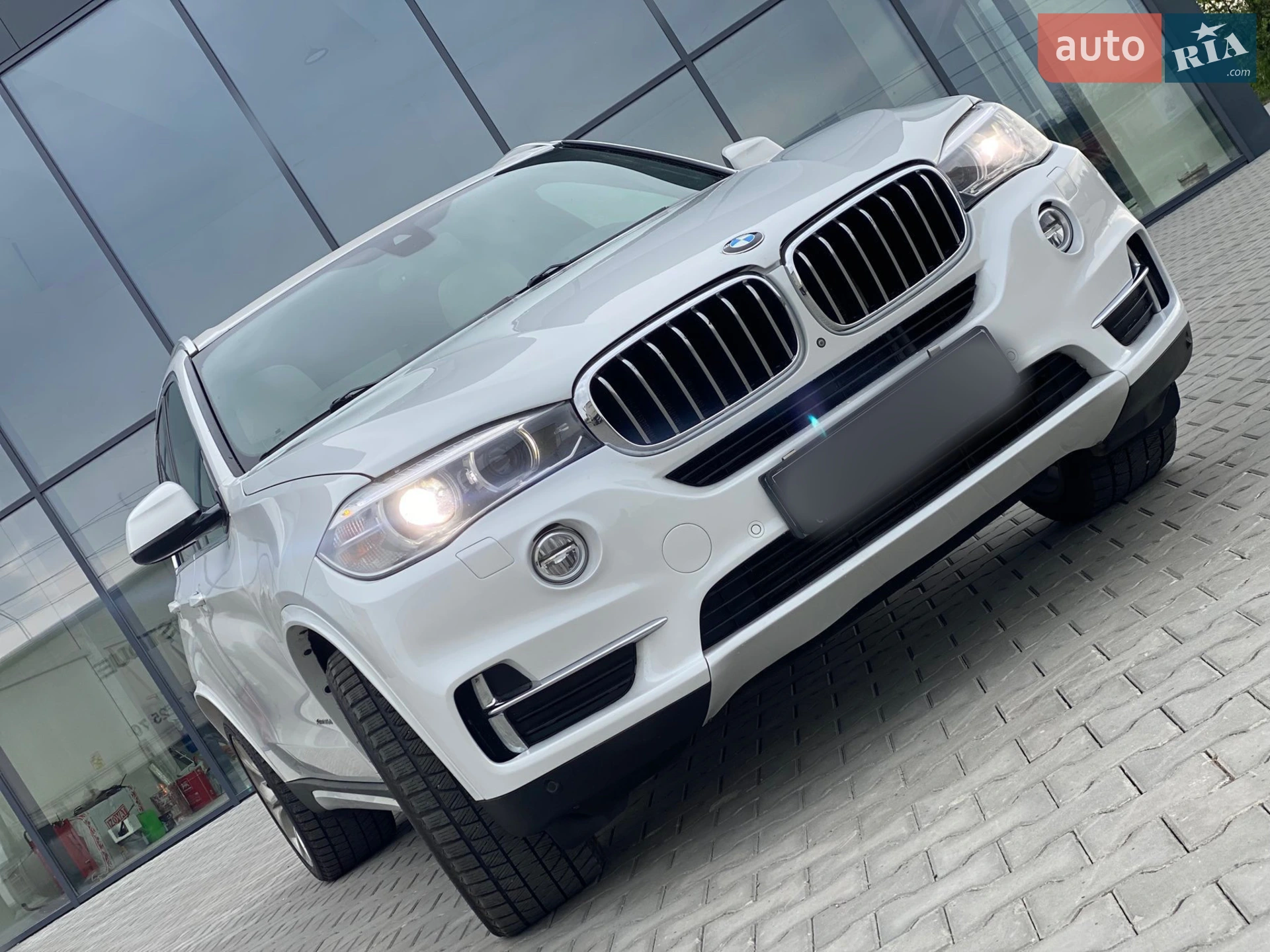2017 BMW X5 - мініатюра 9