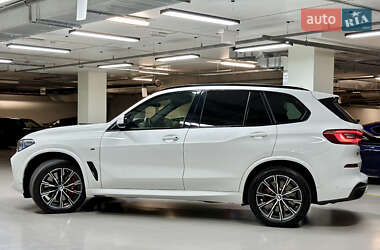 Внедорожник / Кроссовер BMW X5 2021 в Киеве