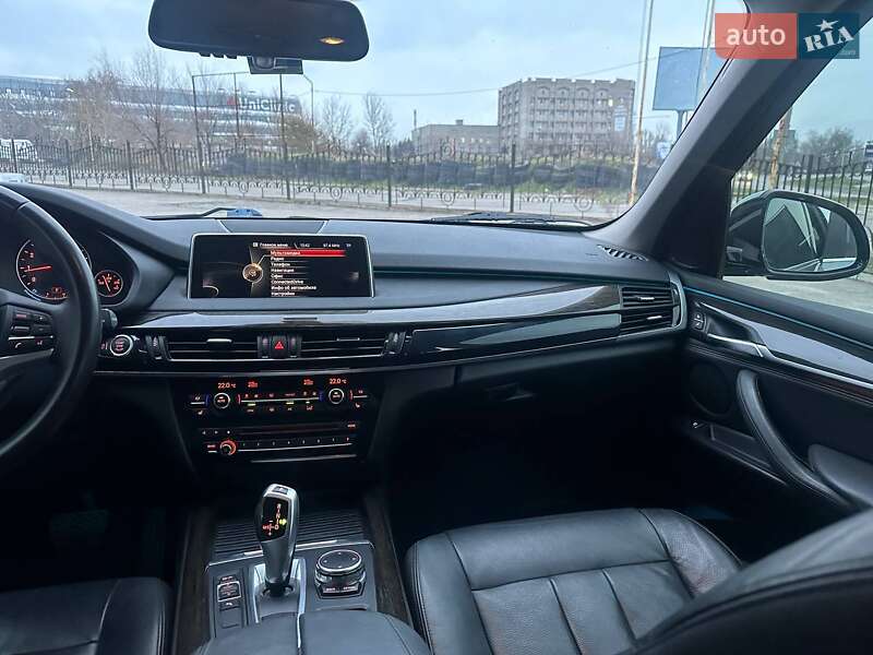 Внедорожник / Кроссовер BMW X5 2016 в Запорожье