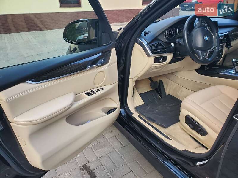 Позашляховик / Кросовер BMW X5 2014 в Дніпрі