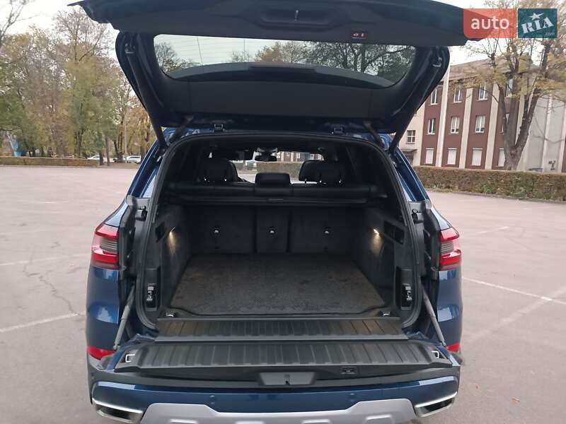 Позашляховик / Кросовер BMW X5 2020 в Кам'янському