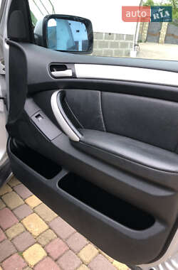 Внедорожник / Кроссовер BMW X5 2003 в 