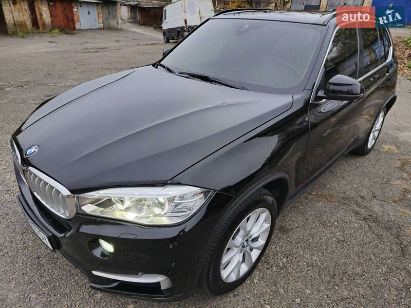 Внедорожник / Кроссовер BMW X5 2016 в Киеве