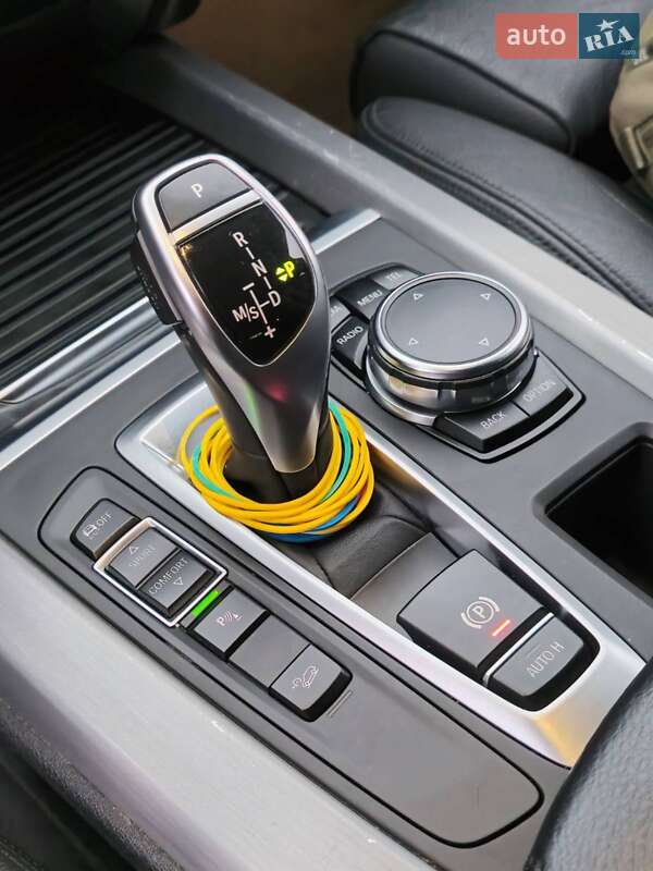 Внедорожник / Кроссовер BMW X5 2016 в Киеве